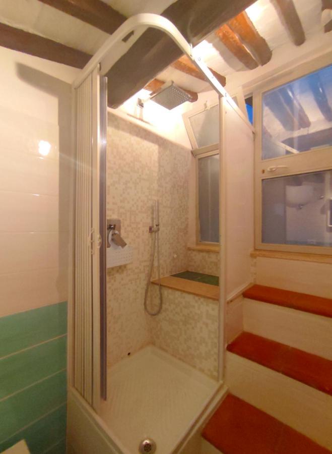 Апартаменти Attico Casa Via Rocca Sole Поджібонсі Екстер'єр фото